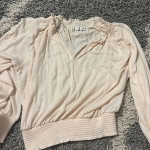 Light pink/ off white float light comfy shirt